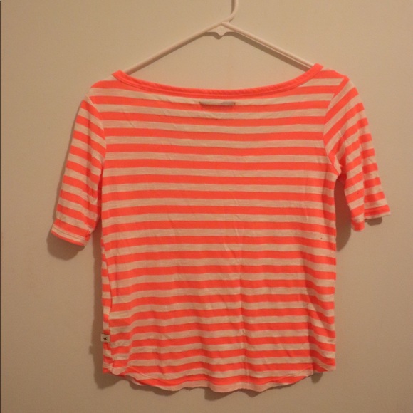 Hollister T-shirt - Picture 3 of 3